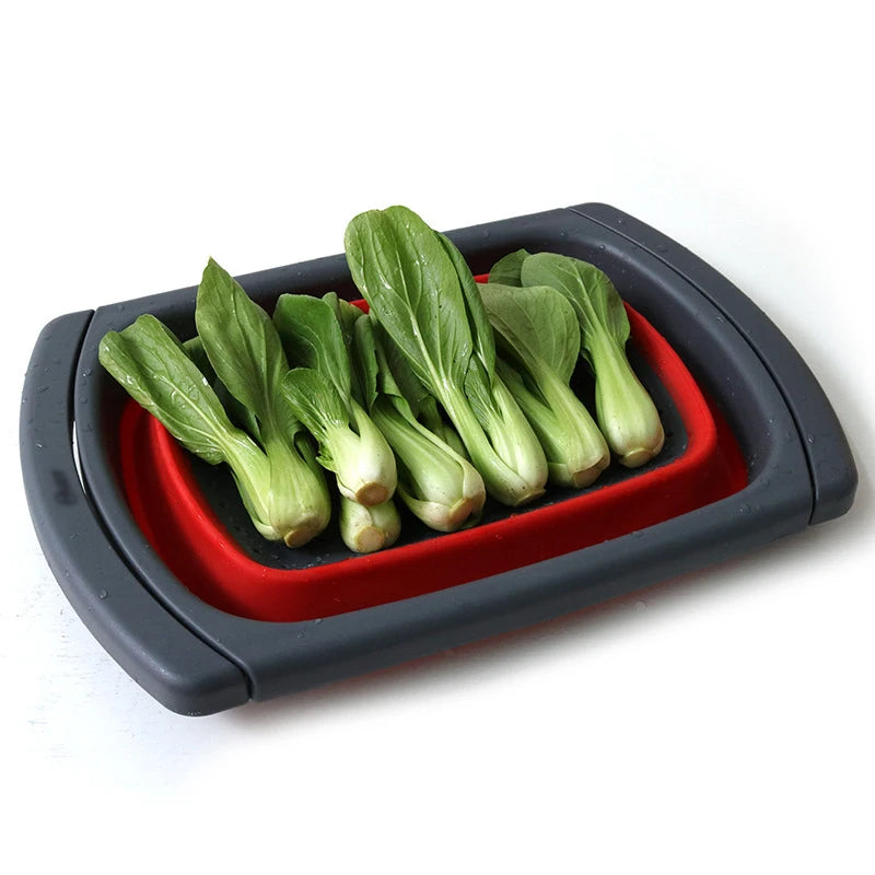 Silicone vegetable and fruit cleaning and drainage basket